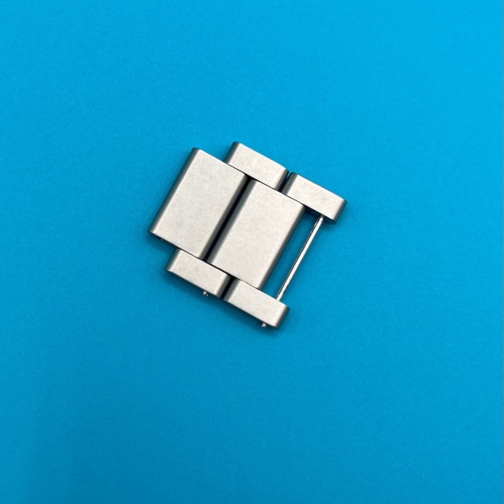 Hublot titanium bracelet links